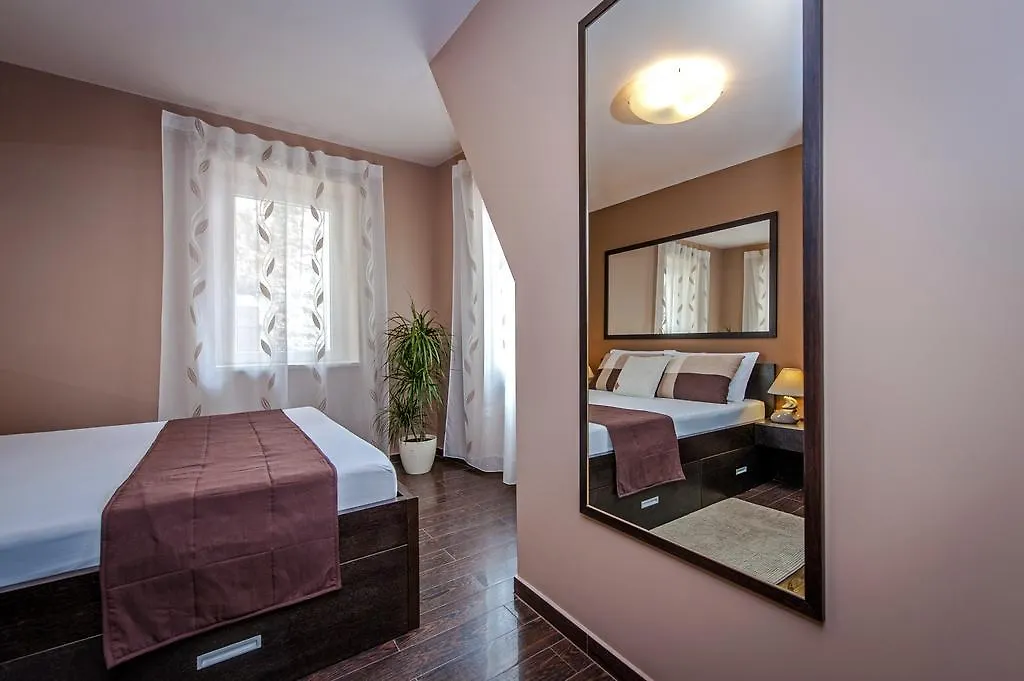 Apartments Casa Dekic Ровинь